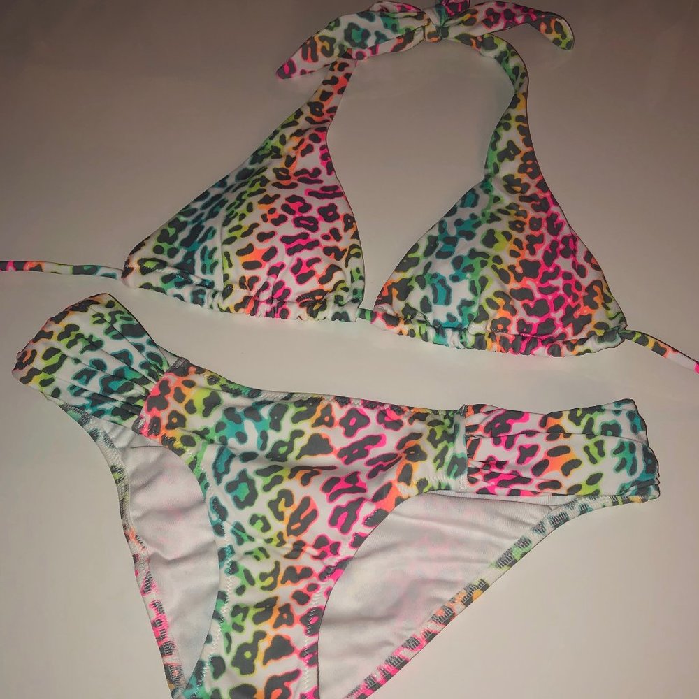 VS Halter Bikini Top & Side Ruched Low-rise Bottom